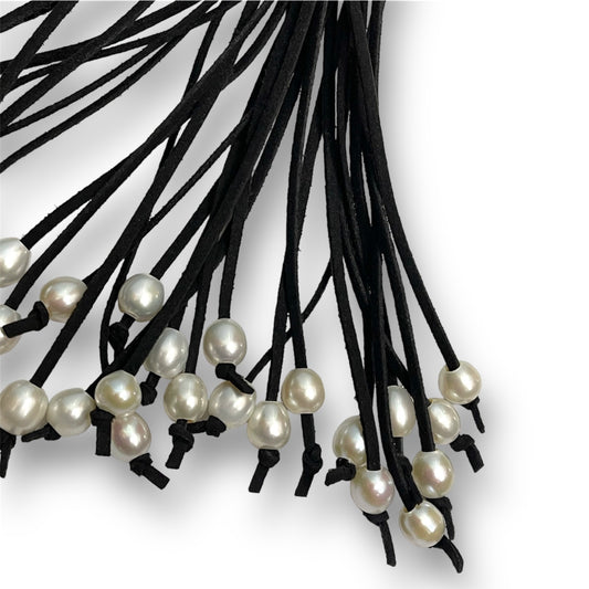 Collier Campi Flegrei in pelle nera- I QUARTIERI DI NAPOLI