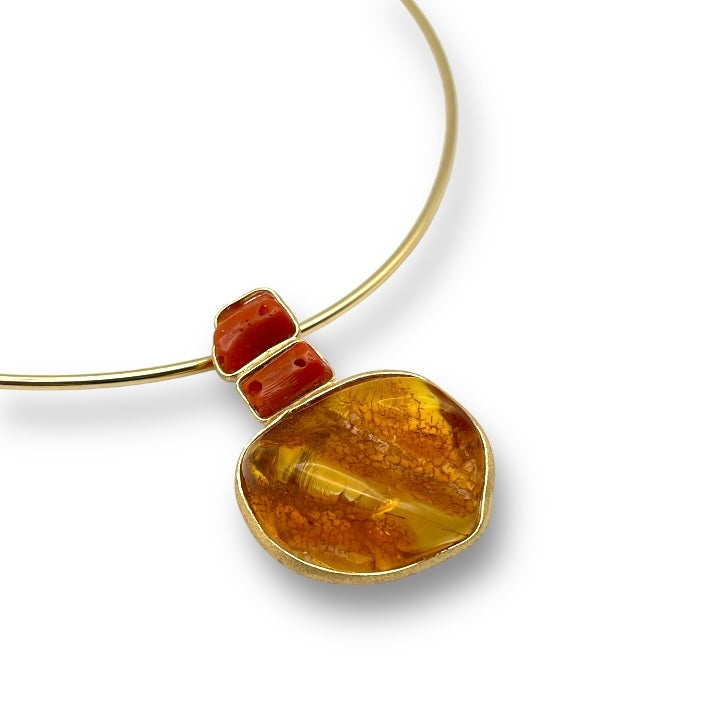 Ciondolo in Argento Dorato con Corallo e Ambra