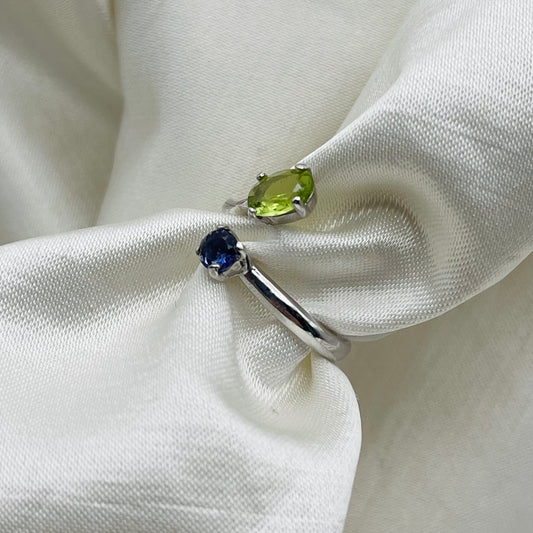 Anello ANDROMEDA in Argento Rodiato -PERIDOTO E IOLITE