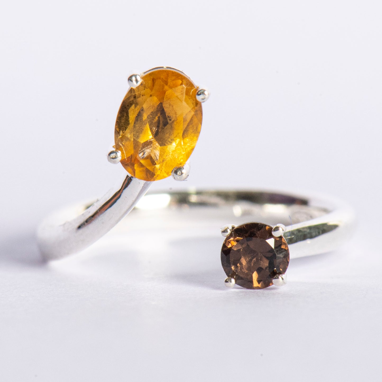 Anello "Andromeda" in Argento Rodiato - Citrino
