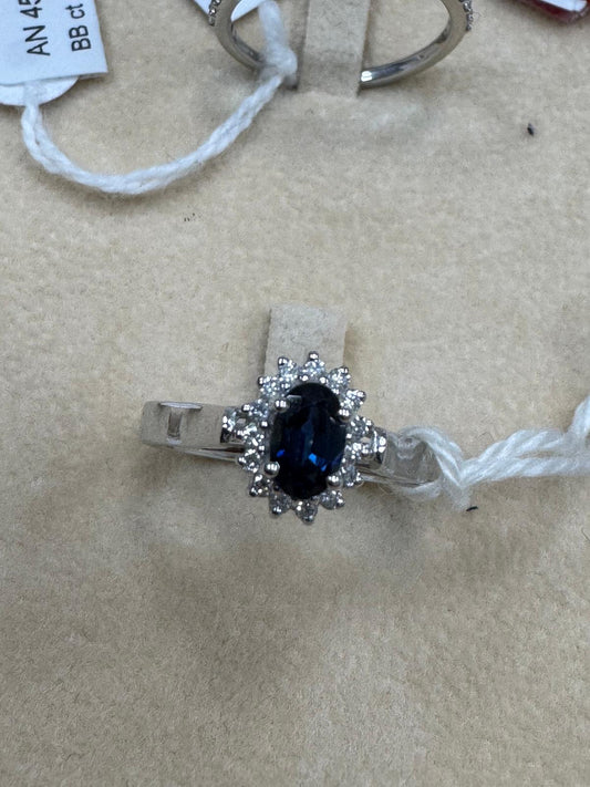 Anello oro bianco, Zaffiro e diamanti