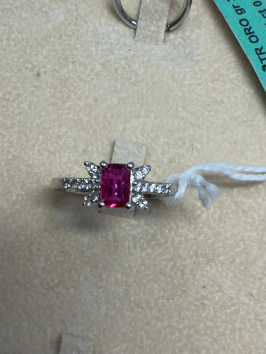 Anello oro bianco, Rubino e diamanti