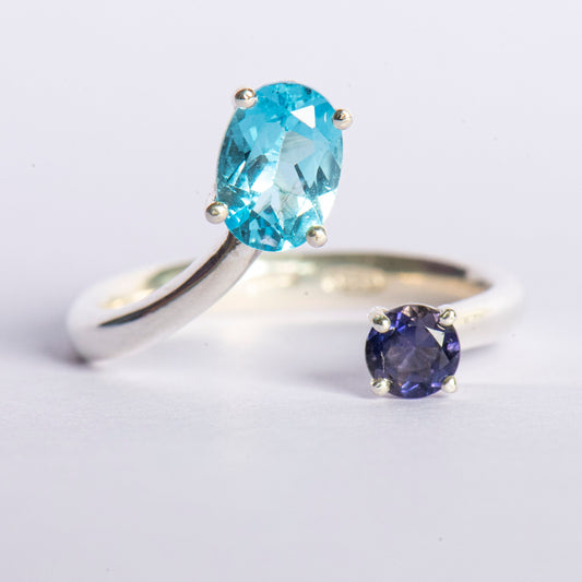 Anello "Andromeda" in Argento Rodiato - Topazio Azzurro